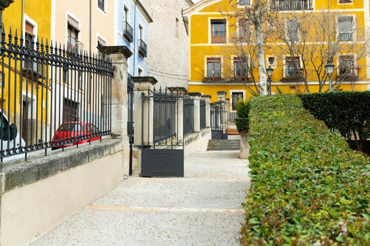 La Puerta Del Salvador Apartamento Casco Historico Cuenca  Buitenkant foto